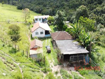 Fazenda para Venda, em Oliveira, bairro Oliveira, 3 dormit�rios, 1 banheiro, 2 vagas