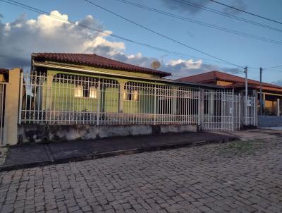 Casa para Venda, em Desterro de Entre Rios, bairro Pereirinhas, 3 dormit�rios, 1 banheiro, 3 vagas